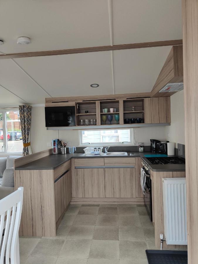 J6 Static Caravan, Fairway Holiday Park Sandown Exterior photo